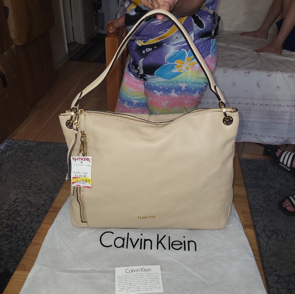 NEW WITH TAGS Nude Calvin Klein Purse